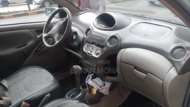 Toyota Platz 2004 Blue
