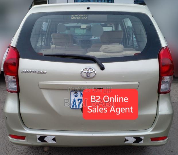 Toyota Avanza 2015 Gold