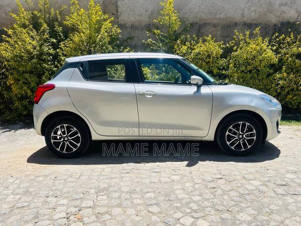 New Suzuki Swift 2022 Silver