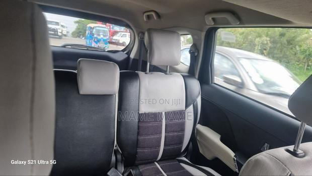 New Toyota Hilux 2022 Gray