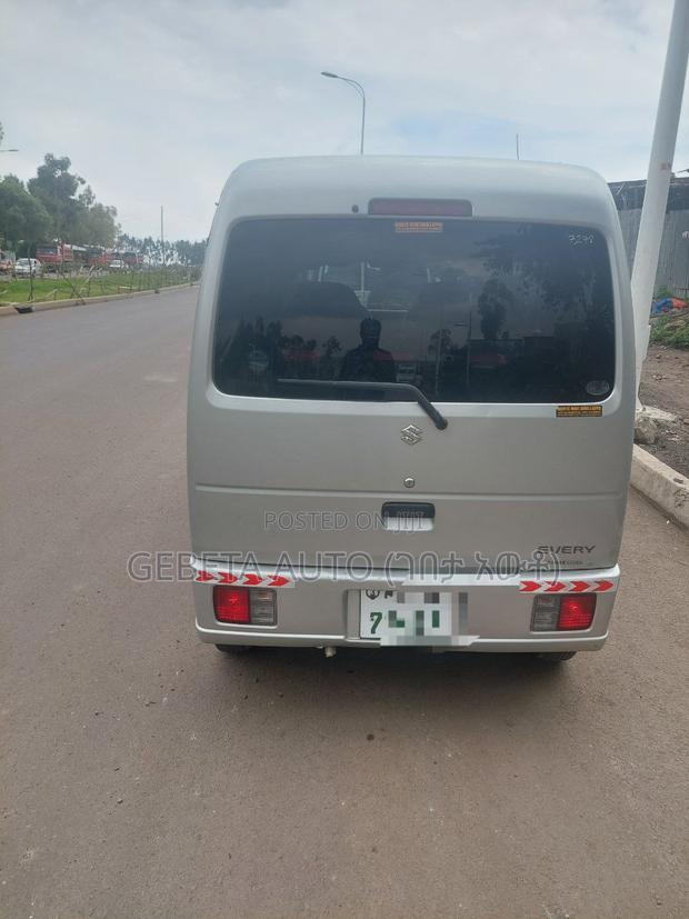 Suzuki Every Wagon 2012 Silver