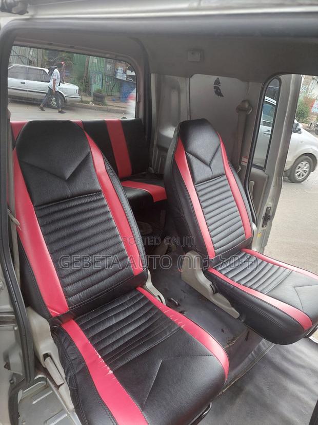 Suzuki Every Wagon 2012 Silver