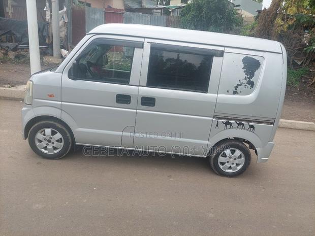 Suzuki Every Wagon 2012 Silver