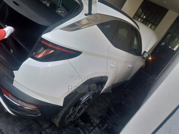 Hyundai Tucson 2021 White