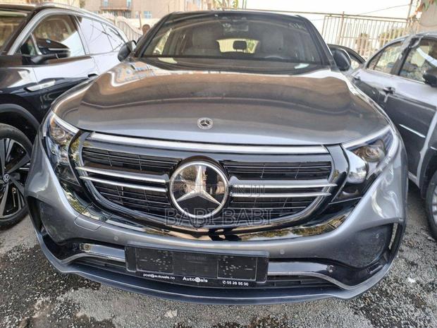 Mercedes-Benz EQB 2022 Gray