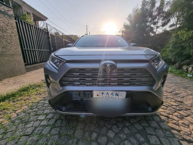 New Toyota RAV4 2023 Silver