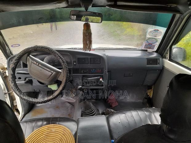 Toyota Hilux 1992 White