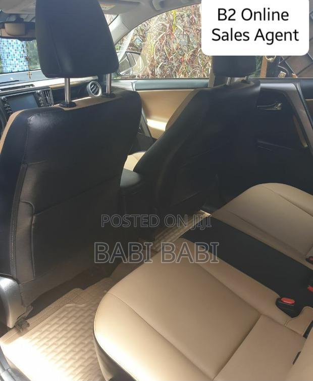 Toyota RAV4 2018 Burgundy