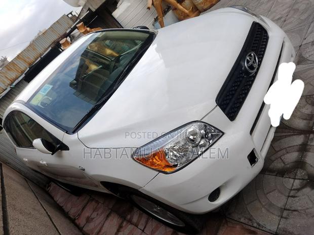 Toyota RAV4 2006 White