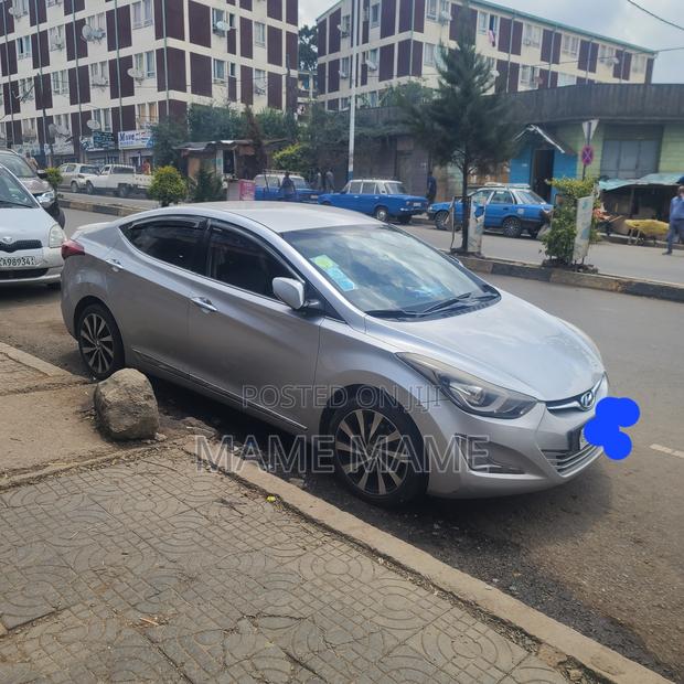 Hyundai Avante 2014 Silver