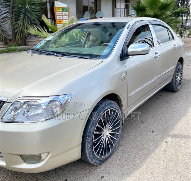 Toyota Corolla 2007 Gold
