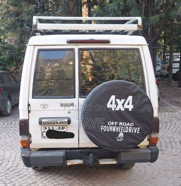 Toyota Land Cruiser 2007 White