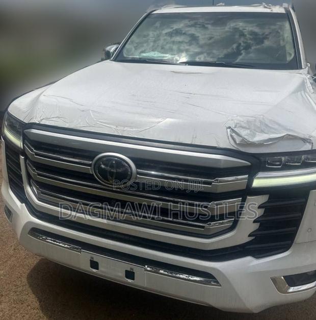 New Toyota Land Cruiser 2023 White