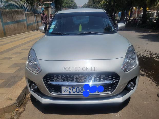 New Suzuki Swift 2022 Silver