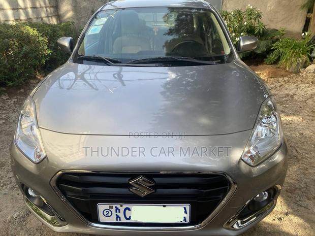 Suzuki Dzire 2022 Silver