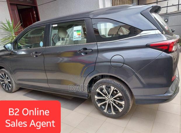 Toyota Vellfire 2023 Gray