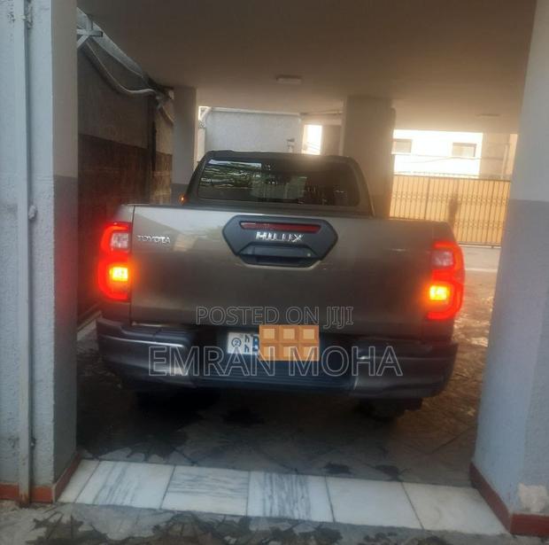 Toyota Hilux 2021