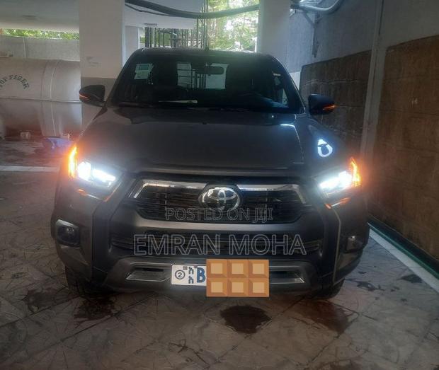 Toyota Hilux 2021