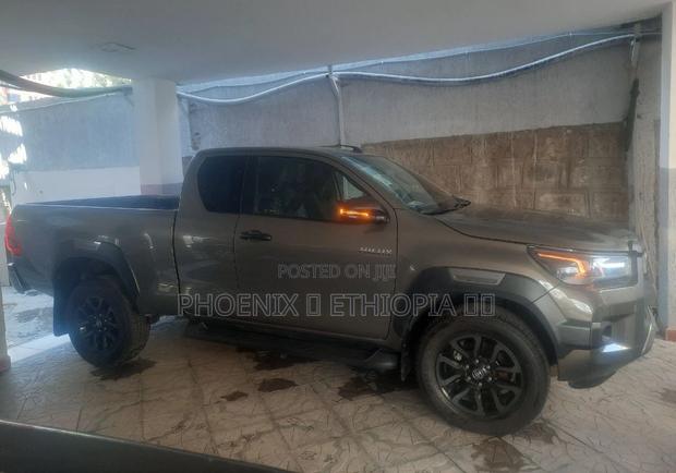 Toyota Hilux 2021