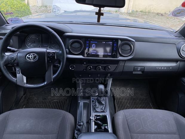 Toyota Tacoma 4dr Double Cab 2016