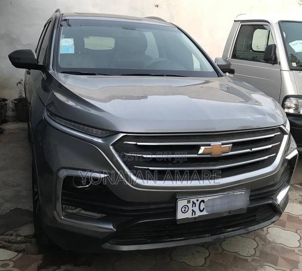 Chevrolet Captiva 2022 Silver