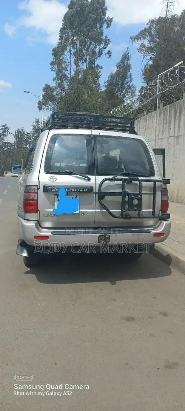 Toyota Land Cruiser 2003 Silver