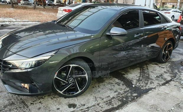New Hyundai Avante 2023 Gray