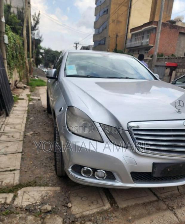 Mercedes-Benz E250 2011 Silver