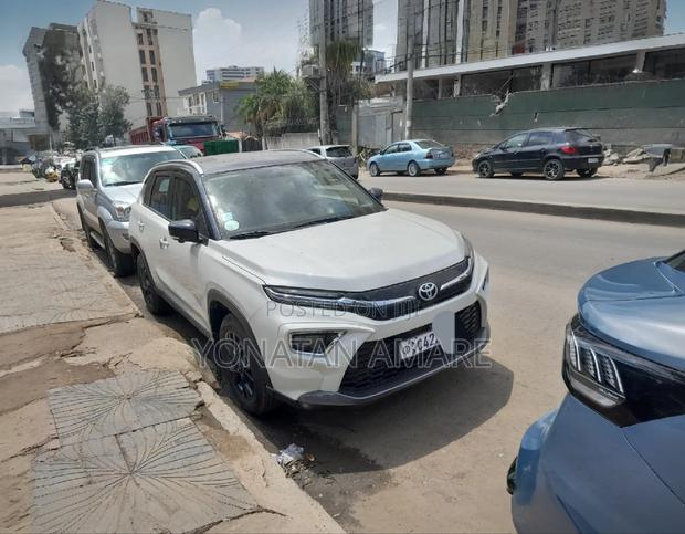 Toyota Urban Cruiser 2023 White