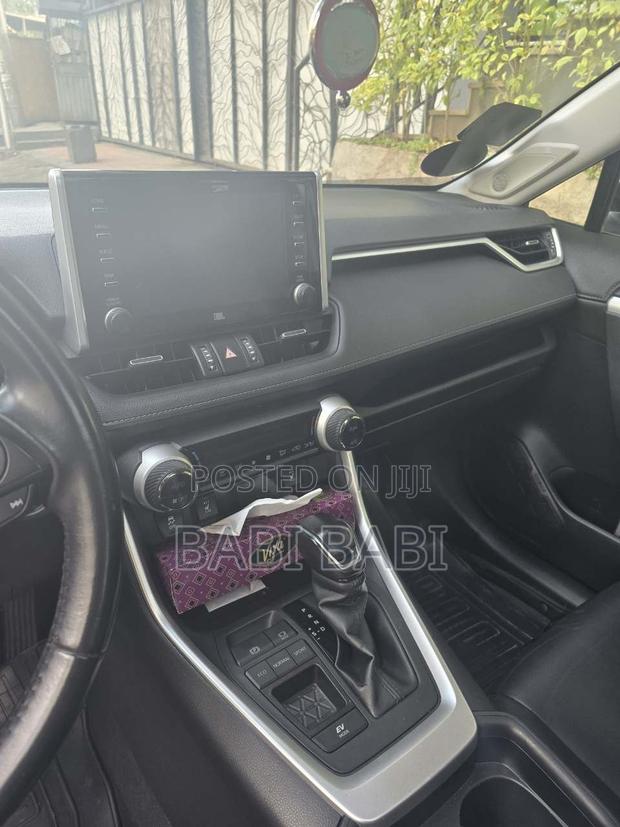 Toyota RAV4 2020 Silver