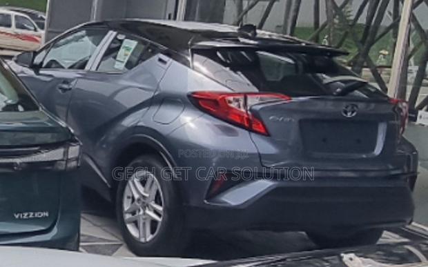 New Toyota C-HR 2024 Gray