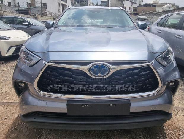 New Toyota Highlander 2023 Blue