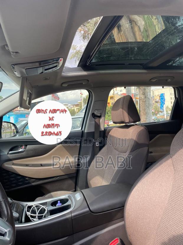 Hyundai Santa Fe 2021 White