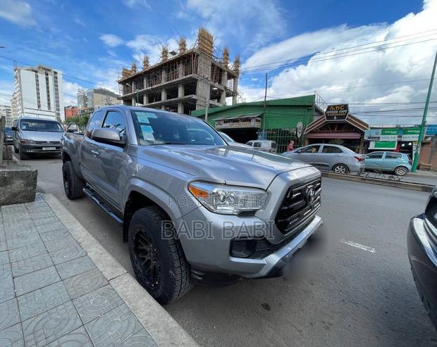 Toyota Tacoma 2017 Silver