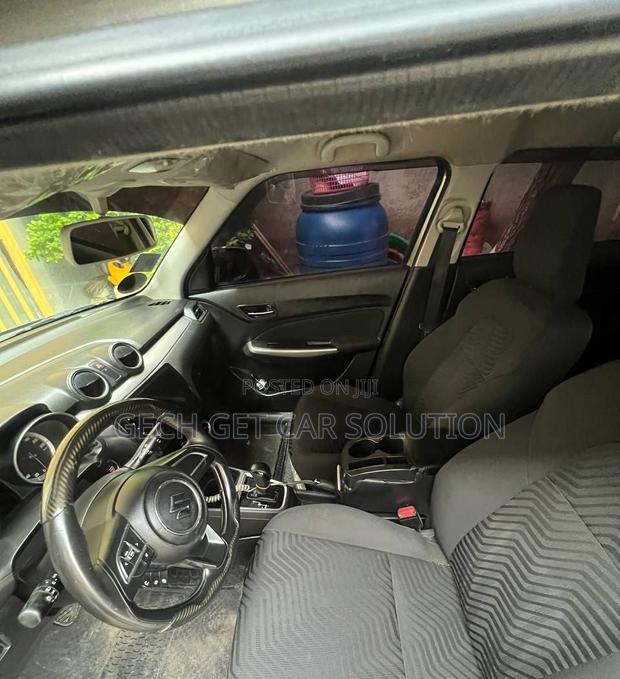 Suzuki Swift 2021 Gray