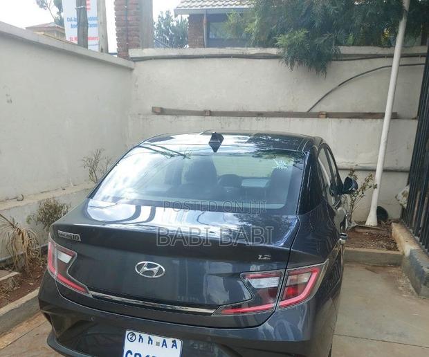 Hyundai I10 2022 Gray