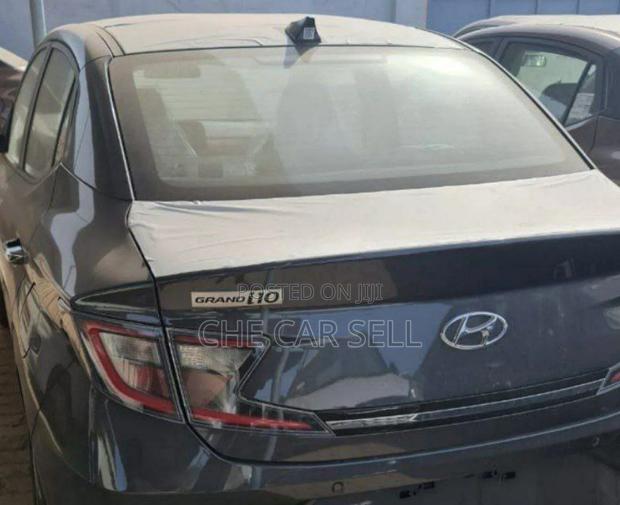 Hyundai I10 2022 Gray