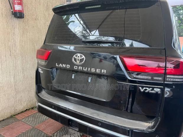 New Toyota Land Cruiser 2023 Black
