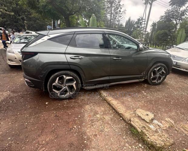 Hyundai Tucson 2023 Gray