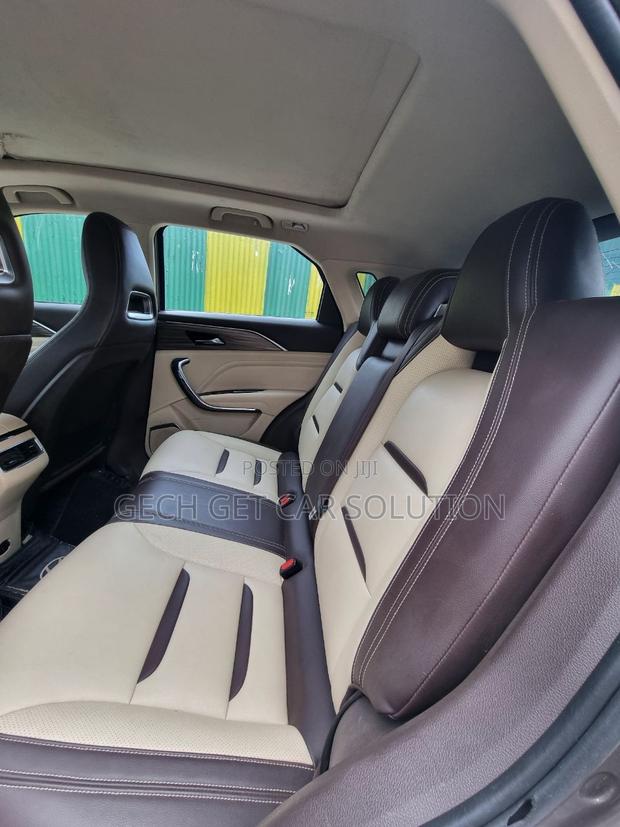 Bestune T77 1.2 FWD 2022 Gold