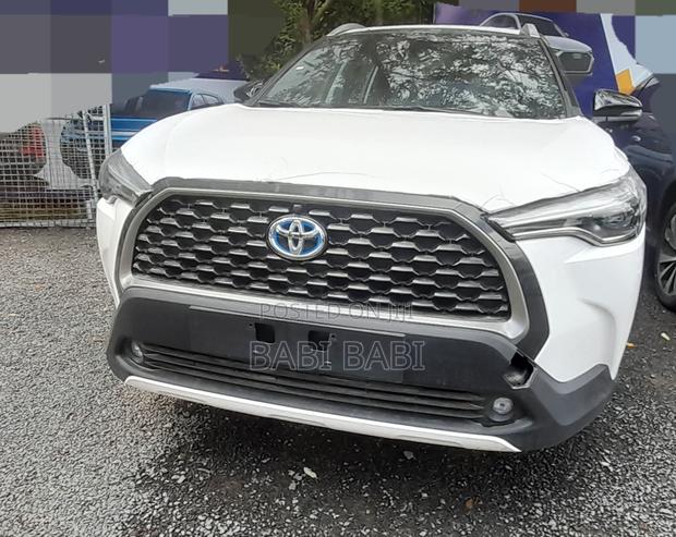 New Toyota Corolla Cross 2024 White