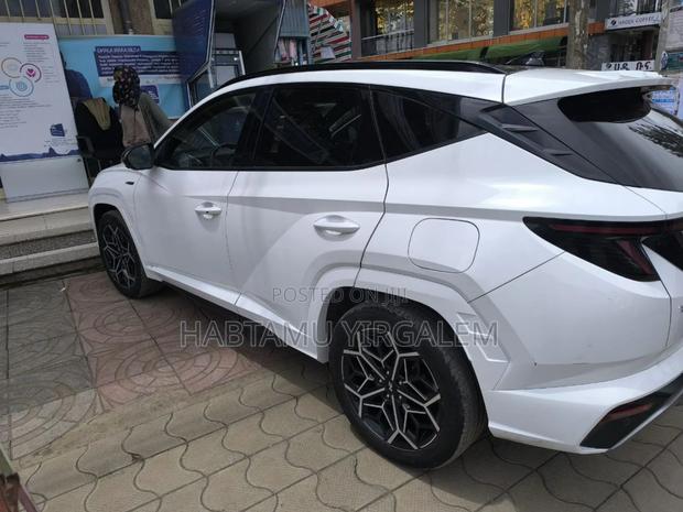 Hyundai Tucson 2021 White