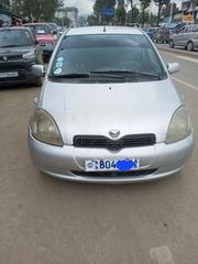 Toyota Vitz 2001 White for sale
