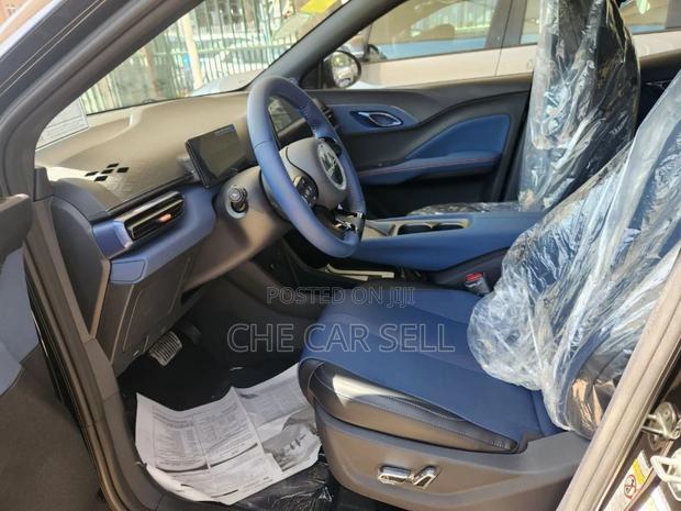 New BYD E1 2023 Ivory