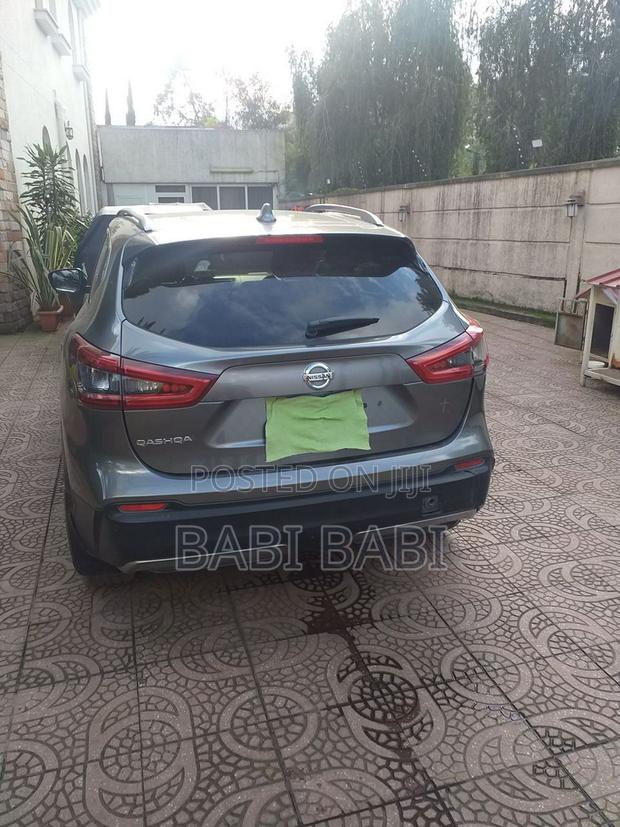 Nissan Qashqai 2016 Gray