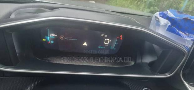 Peugeot 2008 2022 Silver