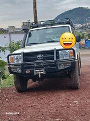 Toyota Land Cruiser 2019 White for sale