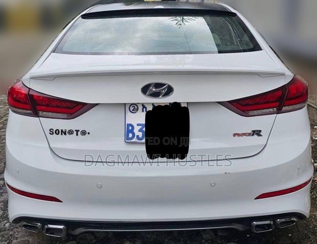 Hyundai Elantra 2017 White