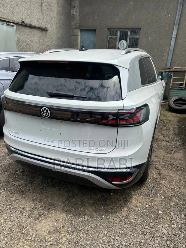 New Volkswagen ID.6 2023 White