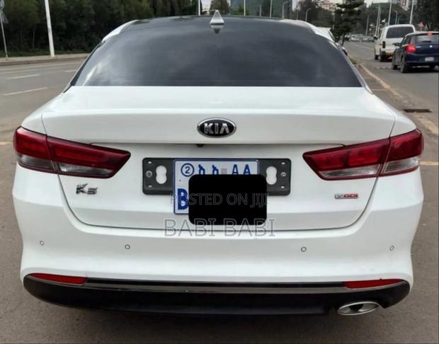 Kia K5 2018 White